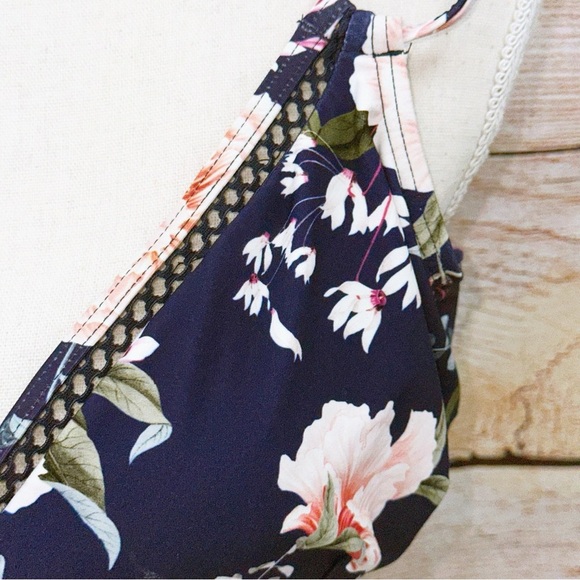 AZURA Australia Ink Botanica Underwire Bikini Swim Top Size 12 - Picture 12 of 14